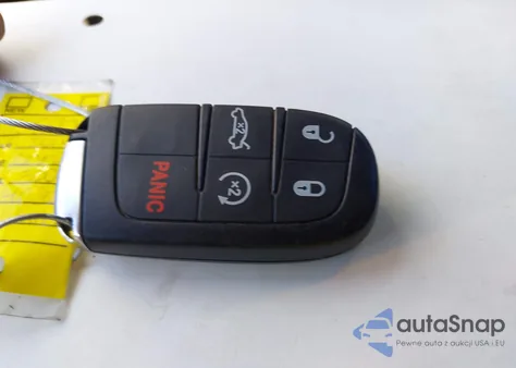 2018 Chrysler 300 Limited из США, поврежденный, VIN 2C3CCAEG1JH324401